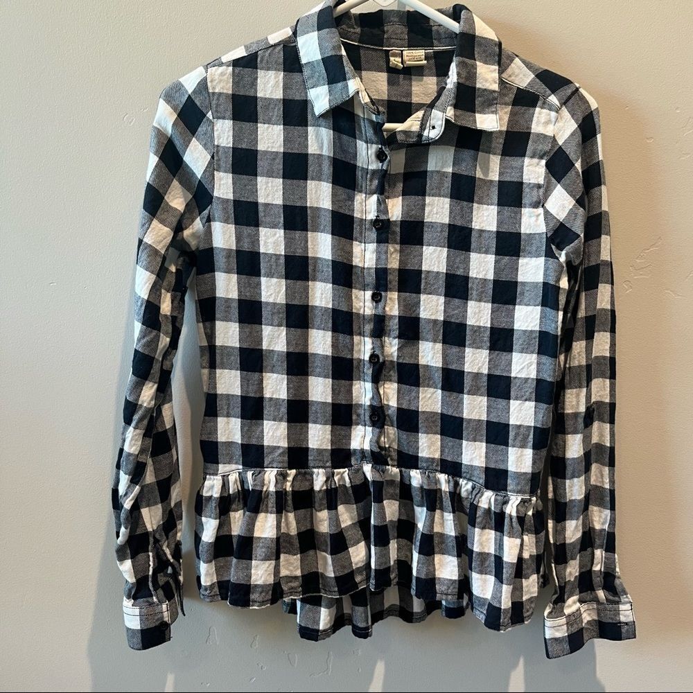 JAPNA Button Down Checkered Top with Ruffle Bottom Size Small